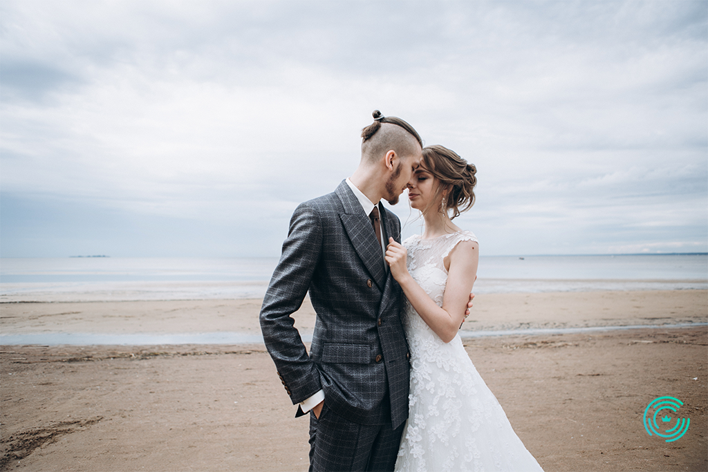 Mesmerizing Beach Wedding HairStyles