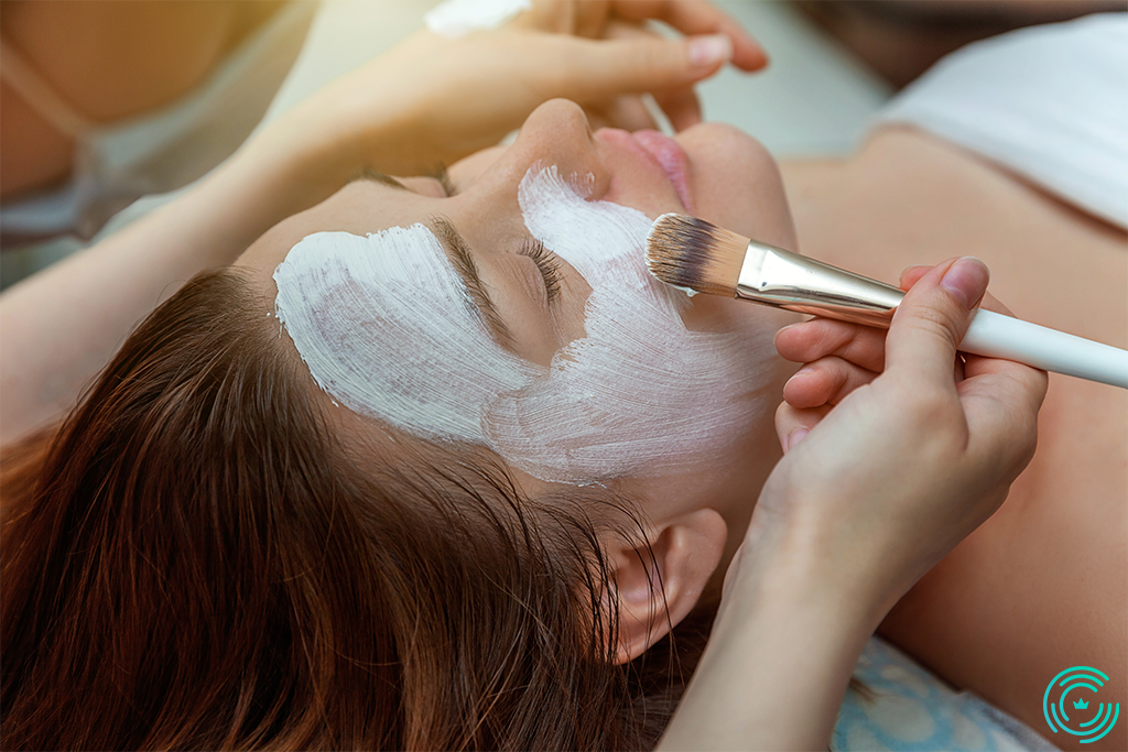 Face massage Face massage