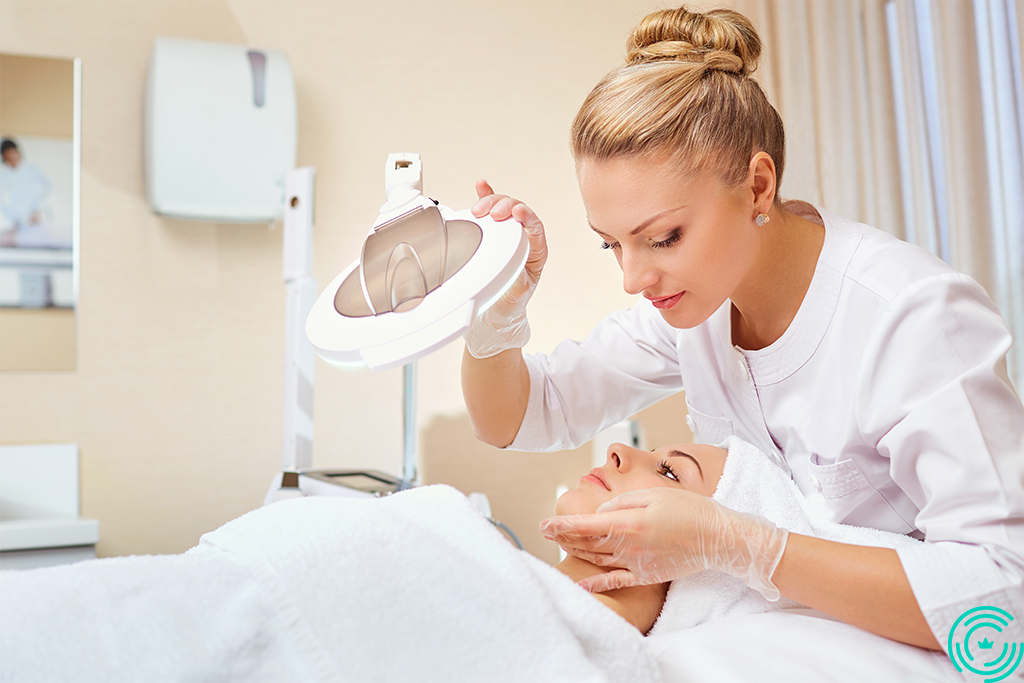 Cosmetologist Cosmetologist
